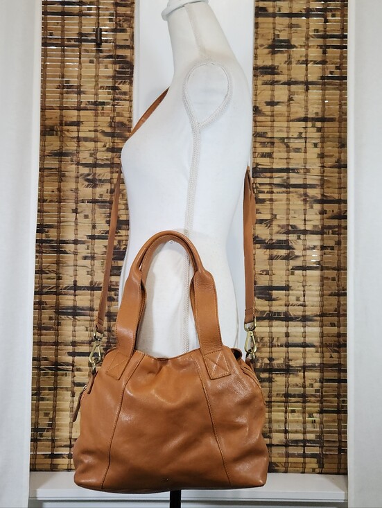 Vilenca Holland Handbags - Vilenca Holland Genuine Tan Leather Convertible Crossbody Satchel Bag